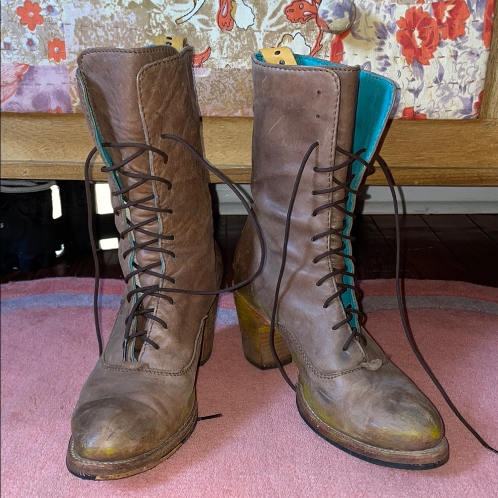 Brown Leather Lace-Up Boots